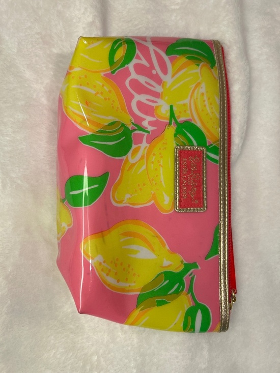 Lilly Pulitzer Handbags - Lilly Pulitzer Estée Lauder Pink with Yellow Lemons Cosmetic Makeup Bag